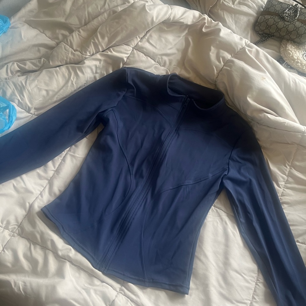 Define like workout jacket